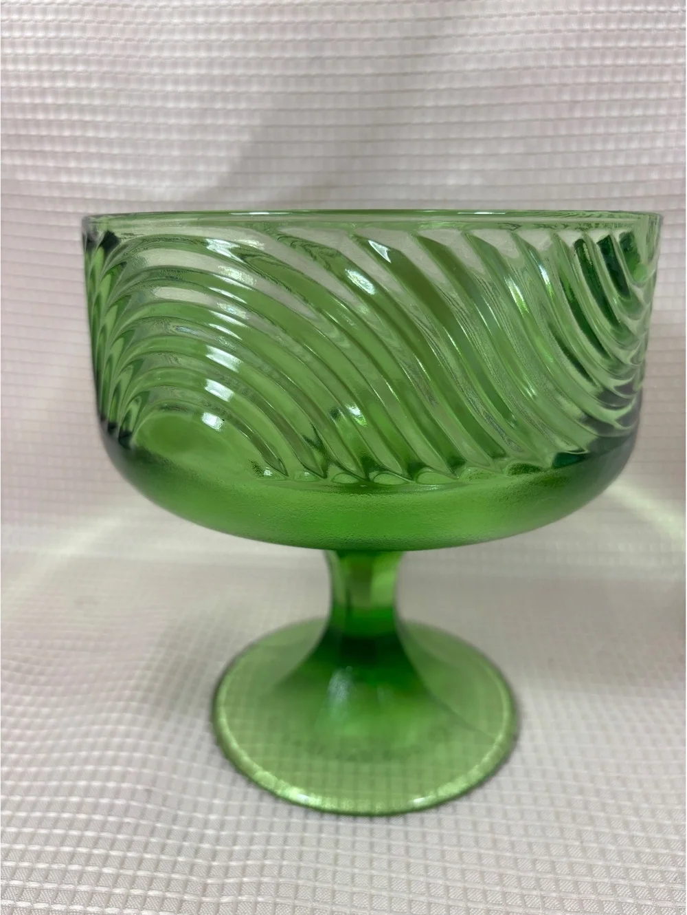 Vintage E. O. Brody Co EMERALD GREEN Glass Pedestal Candy Bowl Dish swirl